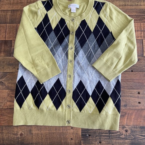 Women's chic cardigan by Christopher & Banks size medium. - Picture 9 of 9